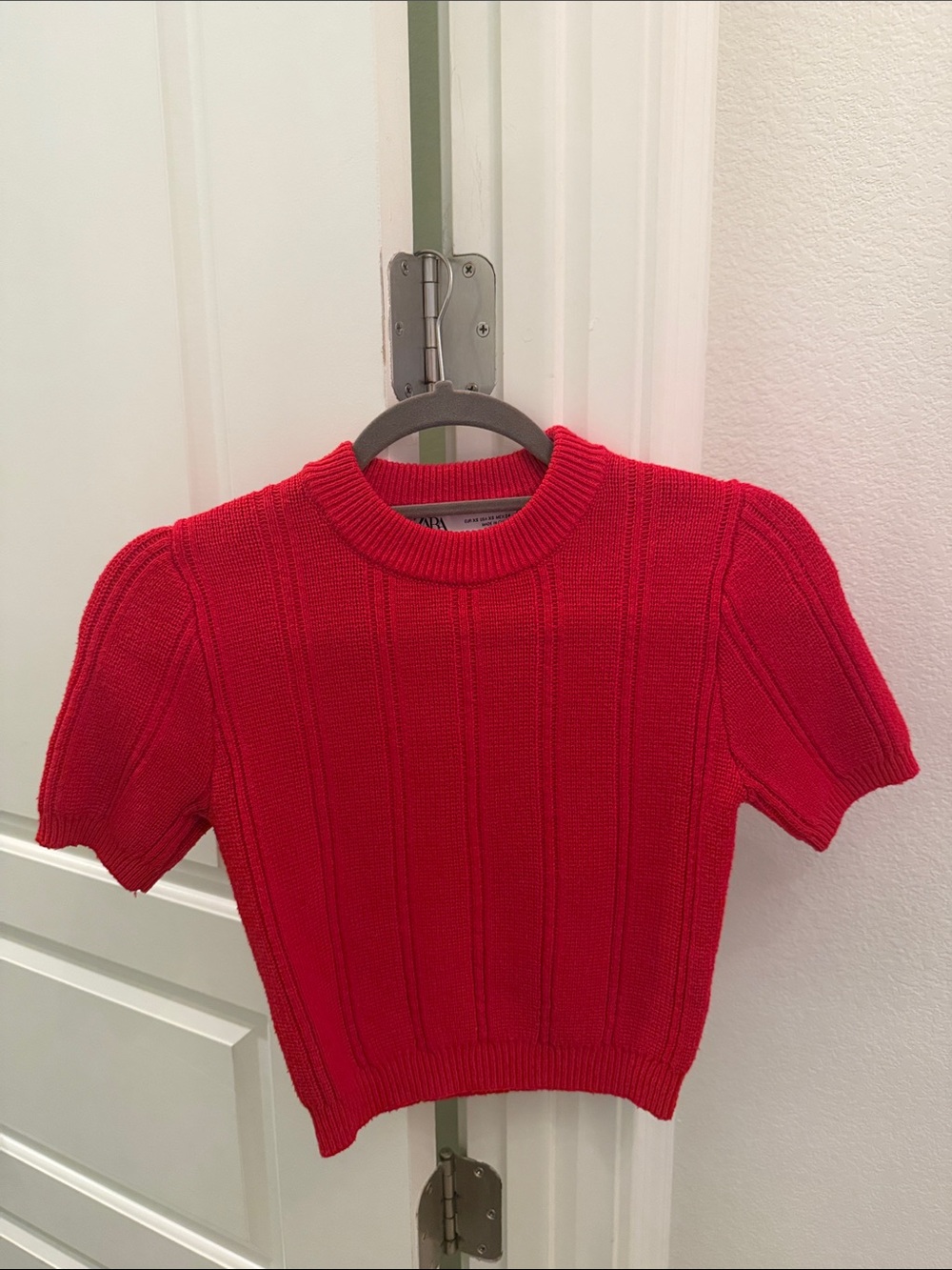 Zara Red Short-Sleeve Ribbed Crew Sweater